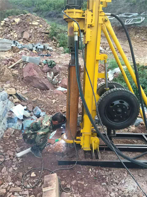 暴雨天气社区出行注意事项基础方法：安全指南与实用技巧